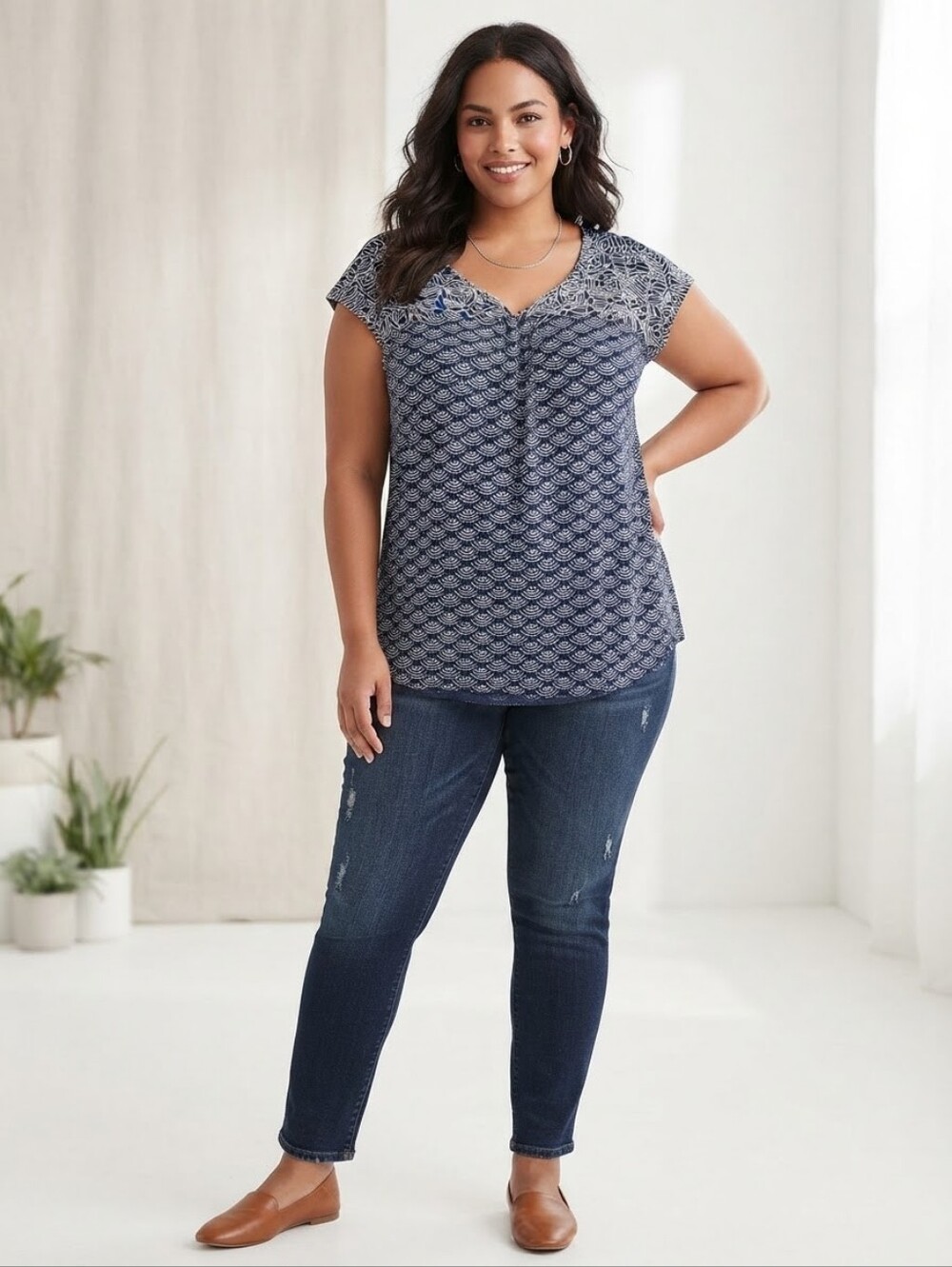 Skies Are Blue Embroidered Geometric Sweetheart Neck Tunic Blouse 2XL Plus Navy